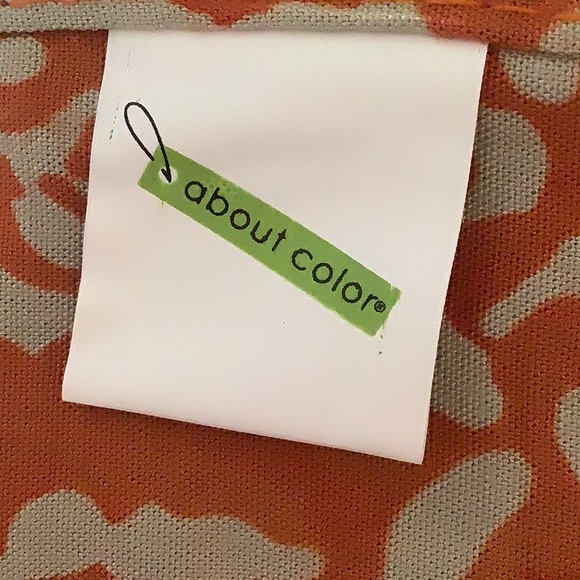 Batik Rayon Scarf with Fringe, 20” x 60”, 100% Rayon, NWT - Picture 4 of 5